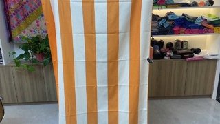 Strandhandtuch mit Streifen